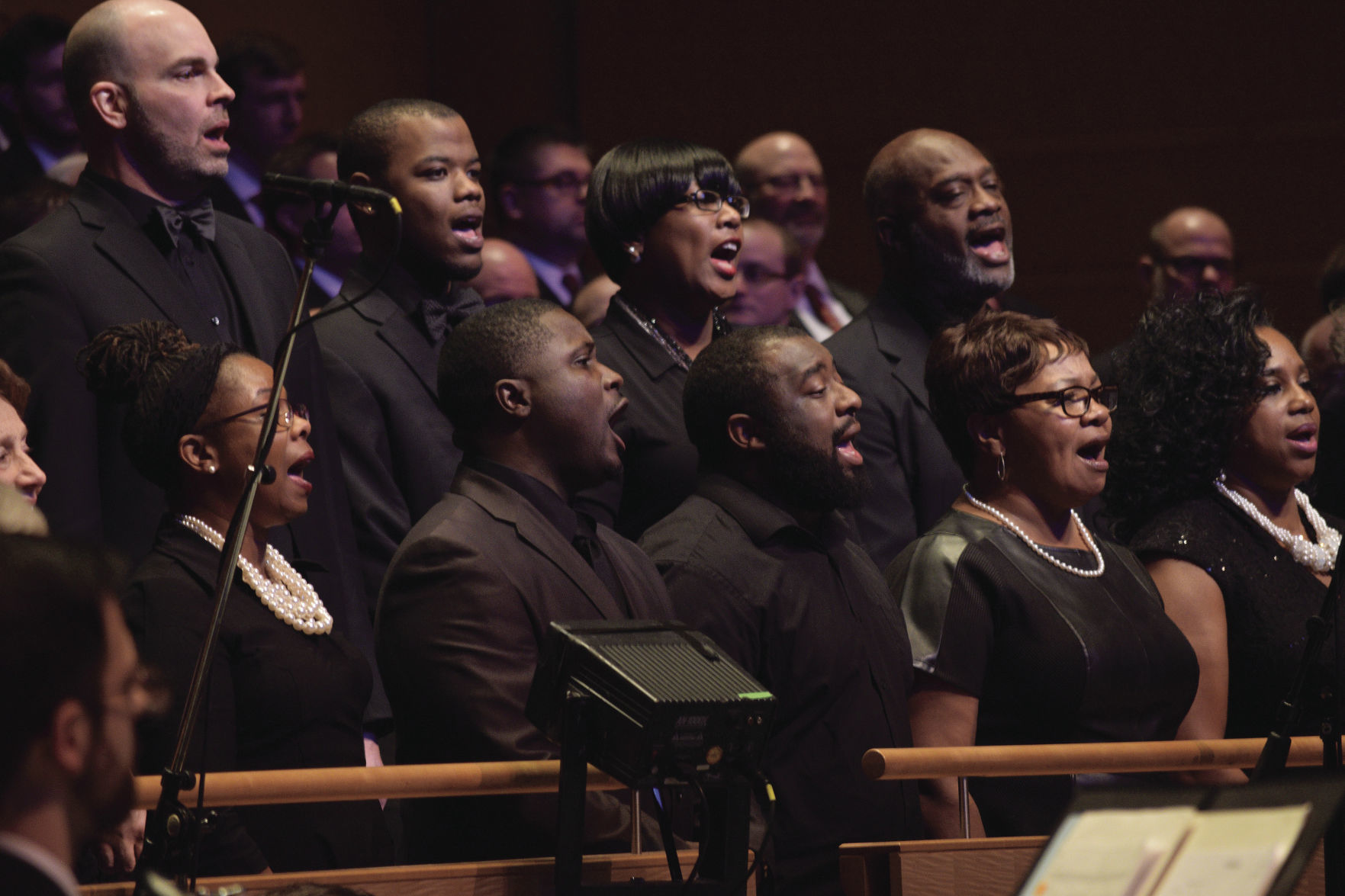mso_s4_christmas_MtZionGospelChoir_0591_HR_PeterRodgers.jpg